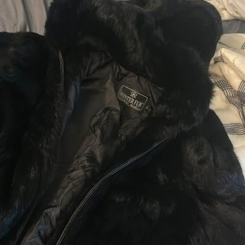WINTER FURS MEN'S FULL SKIN RABBIT FUR DETACHABLE HOOD JACKET SIZE L FITS SMALL